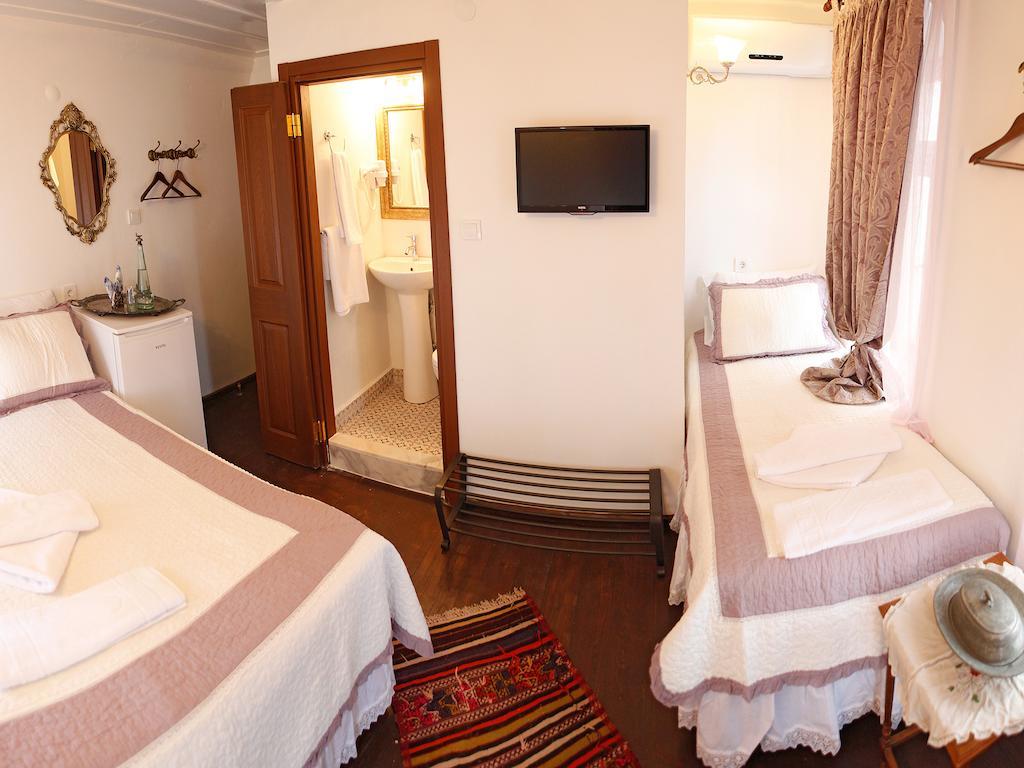 Marjolaine Hotel Ayvalı Quarto foto